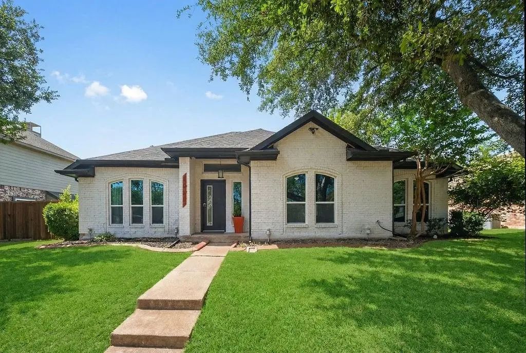1006 Fairlawn Street, Allen