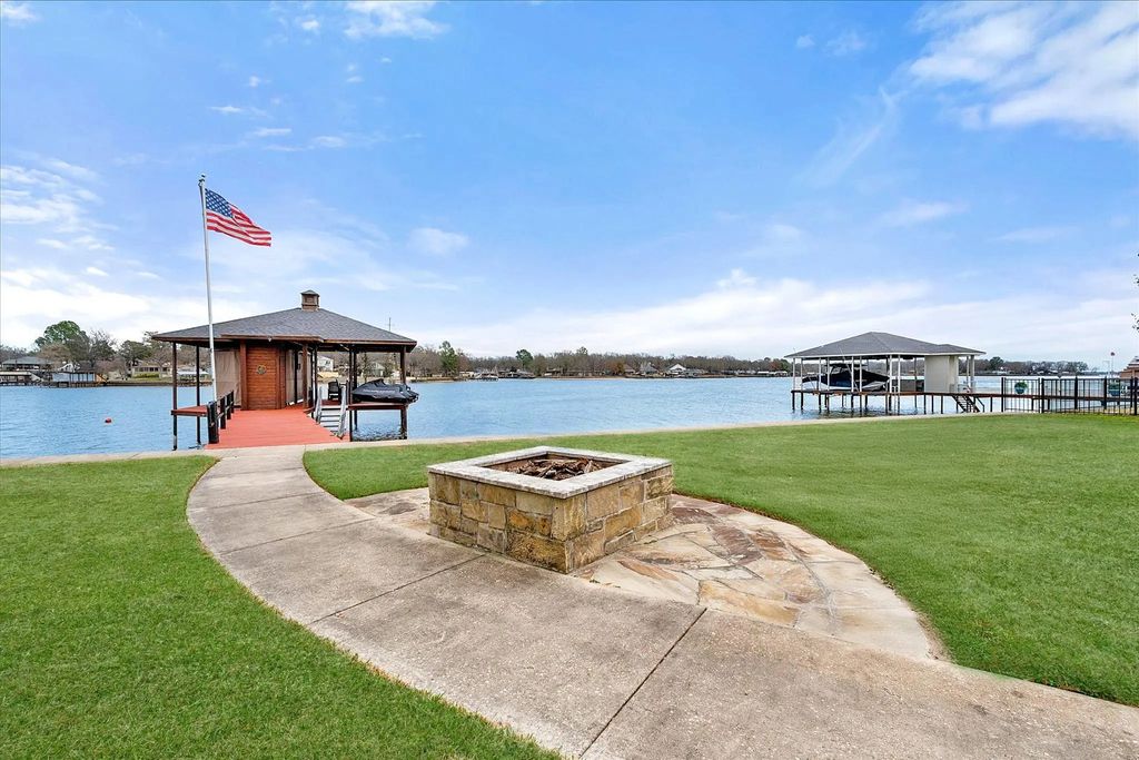 110 Northwood Place, Enchanted Oaks