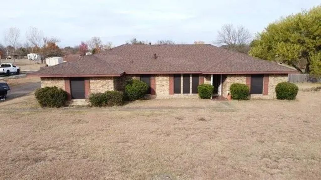 134 Hollie Drive, Red Oak