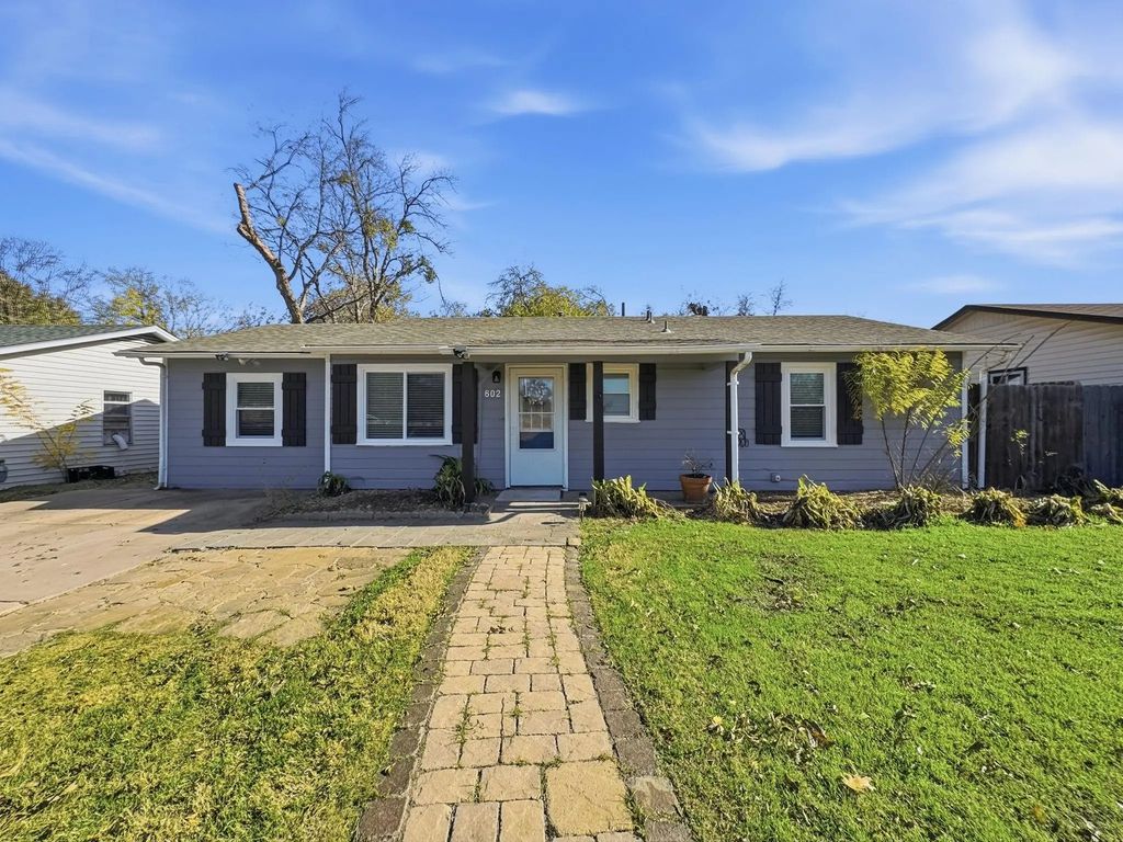 602 N Ector Drive, Euless