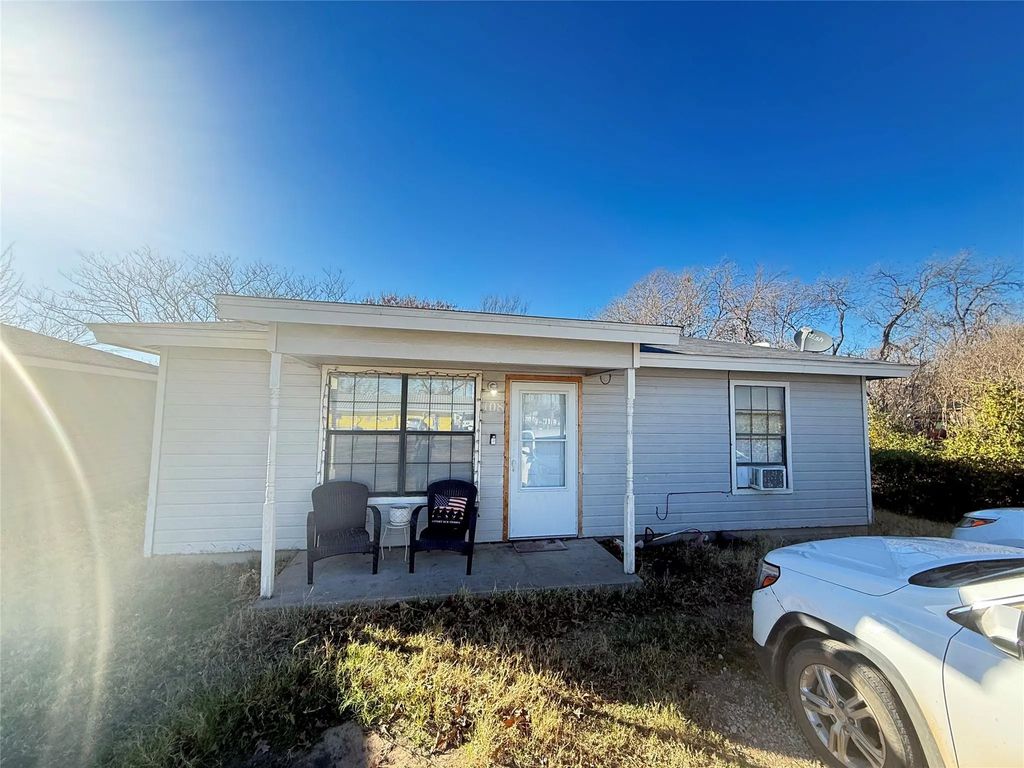 108 Elm Street, Clyde