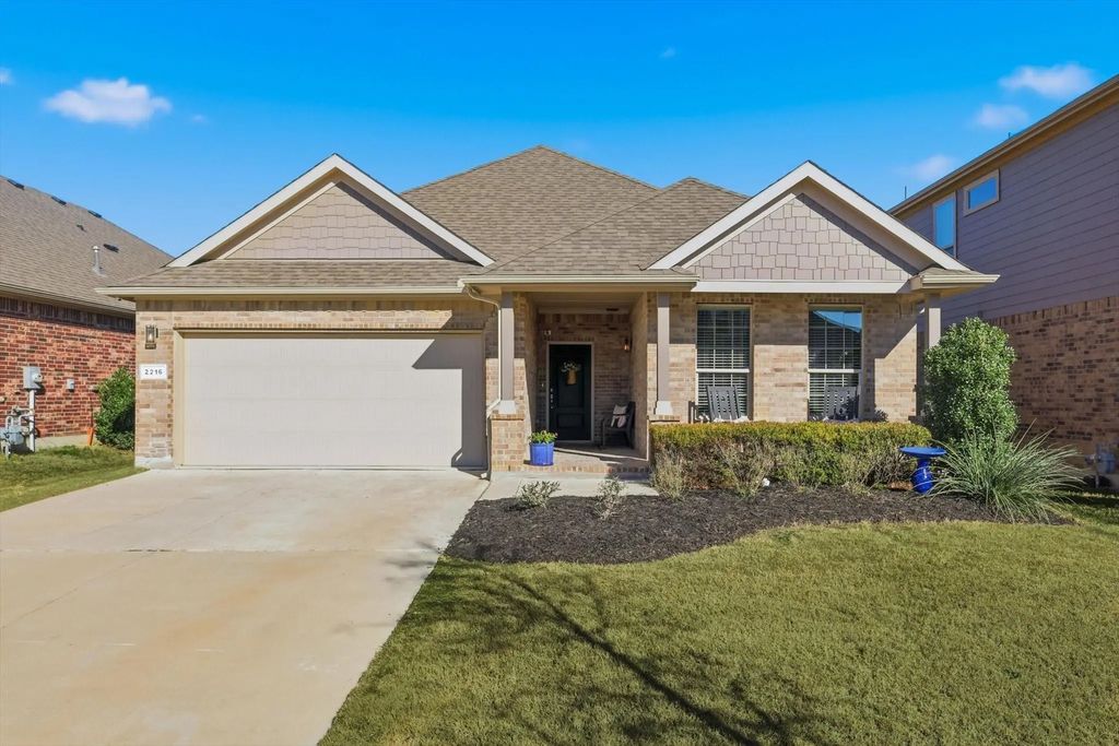 2216 Blackrail Court, Argyle