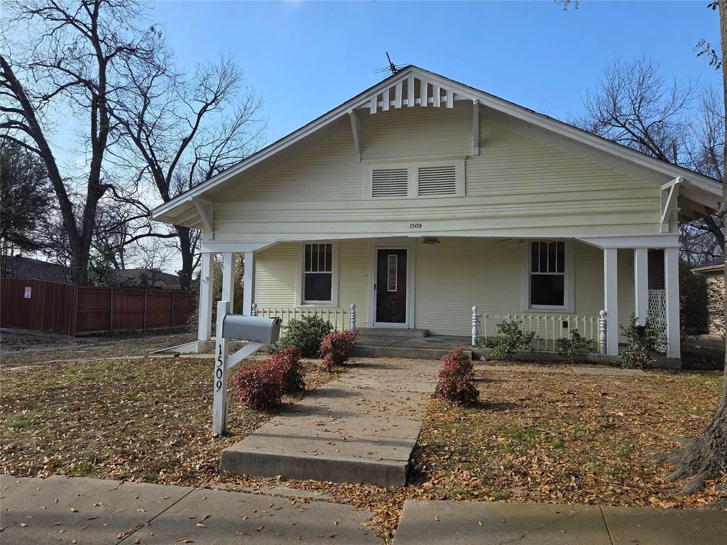 1509 Bois D Arc Street, Commerce