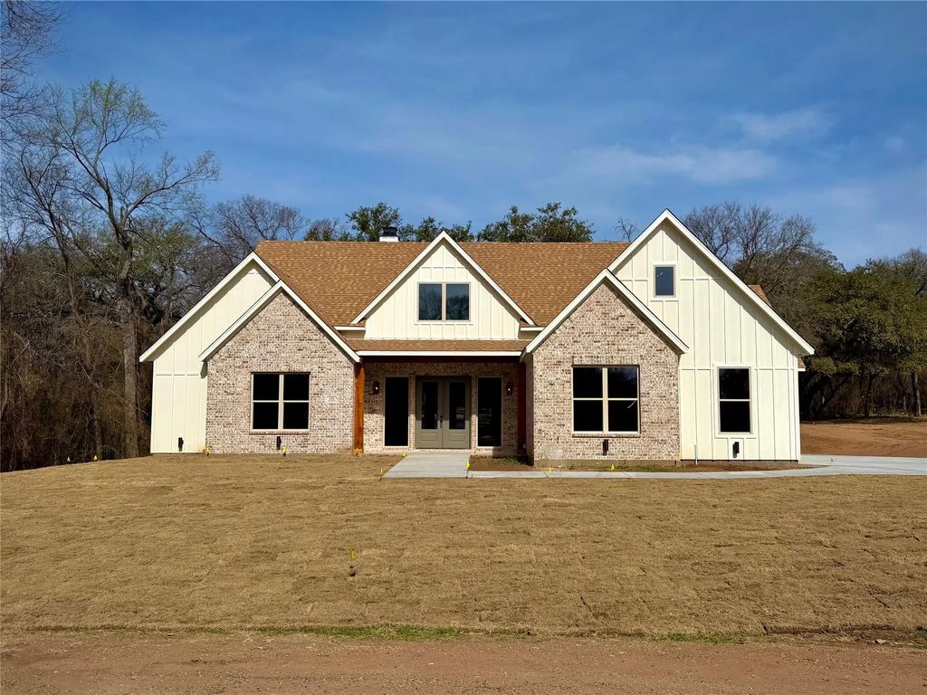 121 Canyon Ridge Drive, Waco