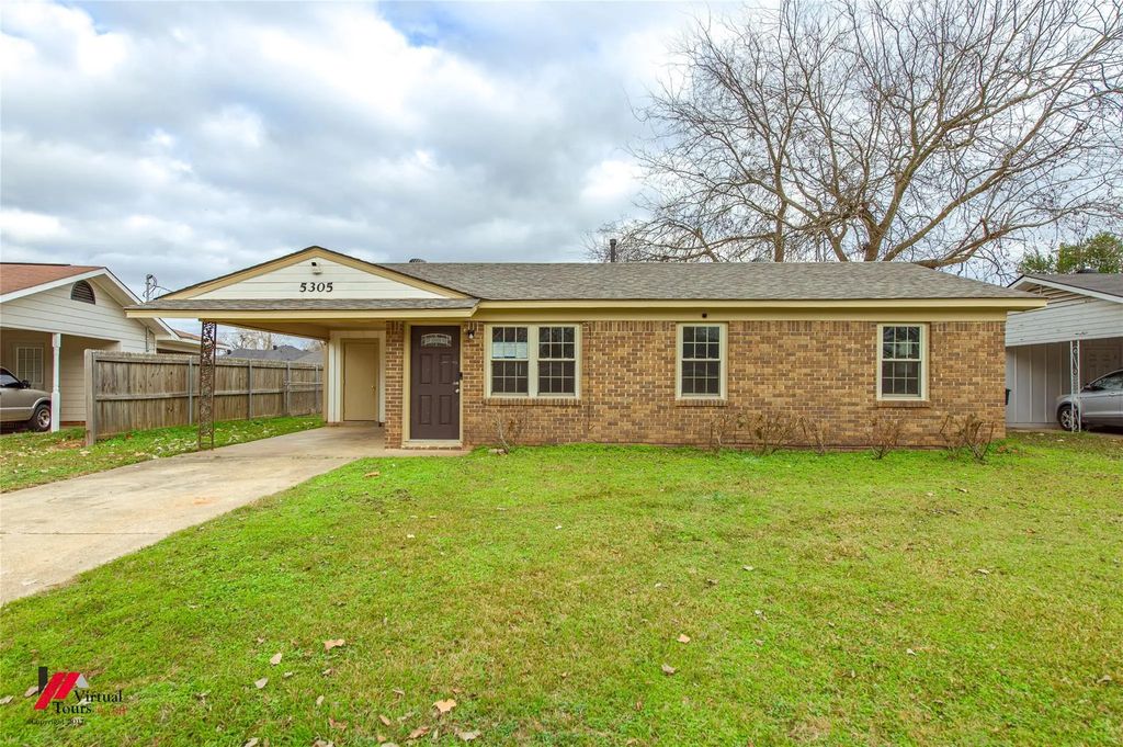 5305 Daffodil Avenue, Bossier City