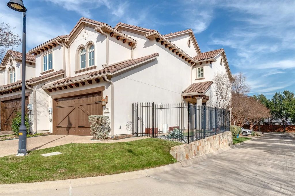 14739 Stanford Court, Addison