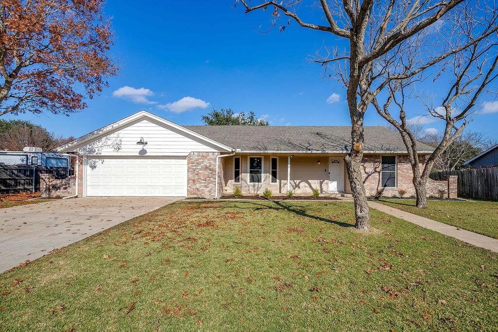 1303 Glenhaven Drive, Cleburne