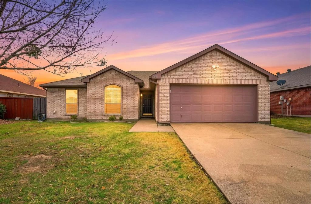 821 Rowdy Drive, Royse City