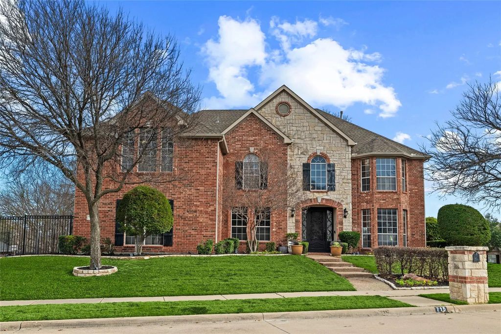 715 Lakeway Drive, Keller