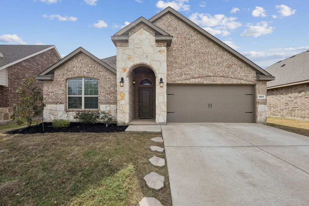 3201 Honeycomb Way, Royse City