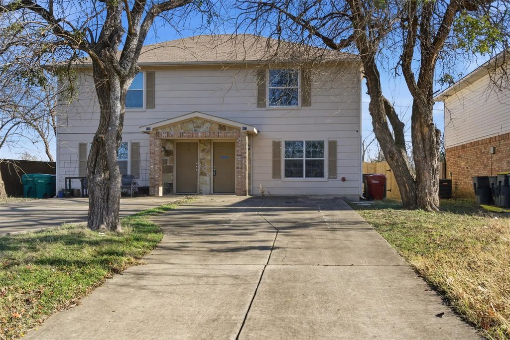 917 N Brents Avenue, Sherman