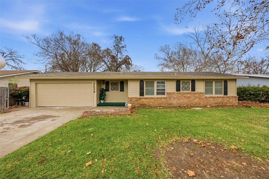 2524 S 27th Street, Waco