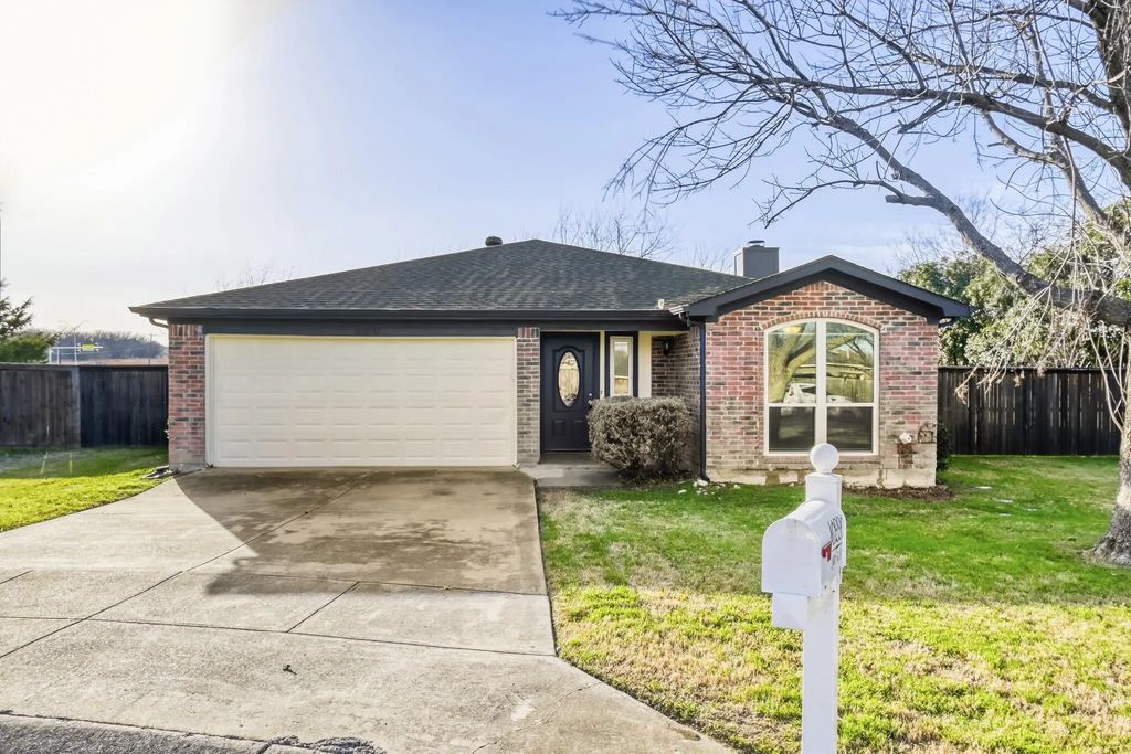 10220 Little Fox Court, Fort Worth