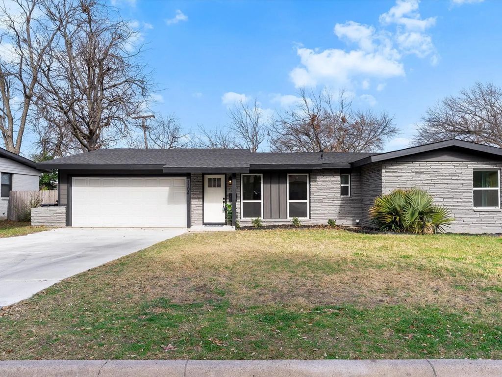3104 Binyon Street, Fort Worth