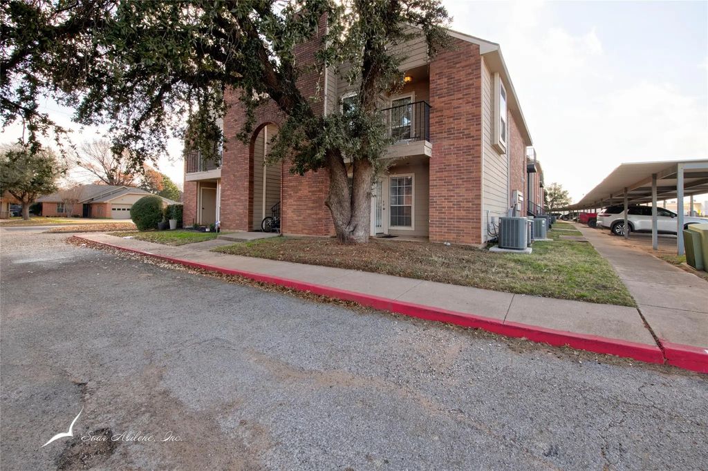 1318 Westheimer Road 117, Abilene