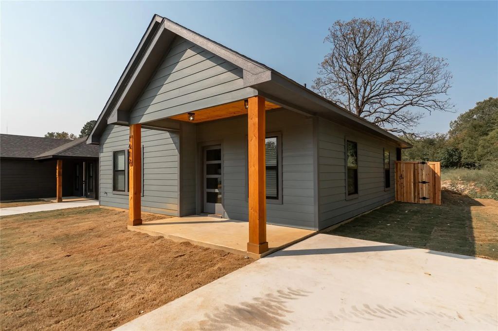 1419 S 7th Avenue, Denison