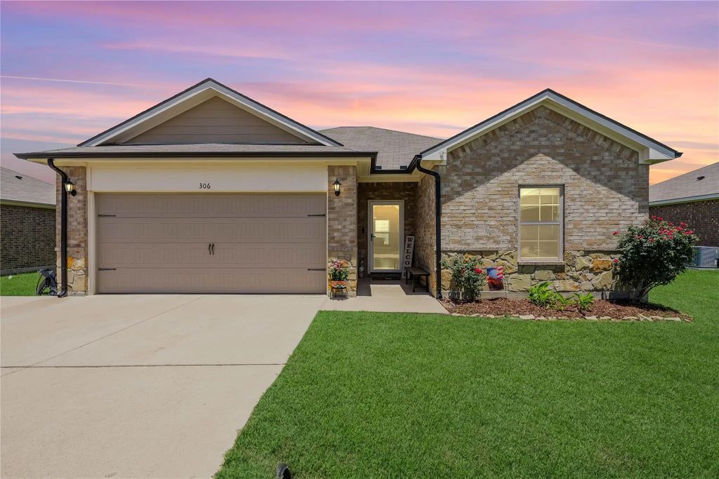 306 Breaux Lane, Mabank
