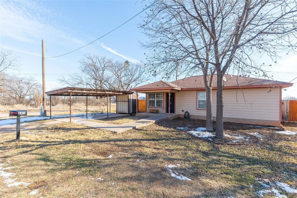 641 Brown Avenue, Tuscola