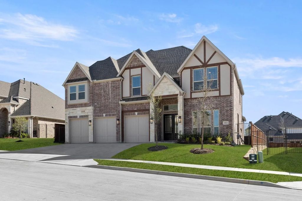 10020 La Frontera Drive, Fort Worth