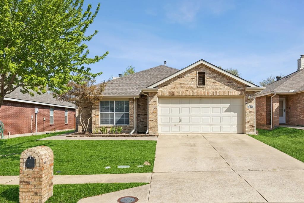 9208 Norfolk Lane, McKinney