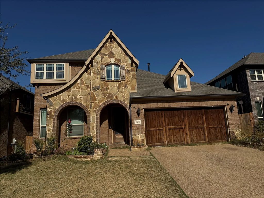 307 Jernigan Drive, Euless