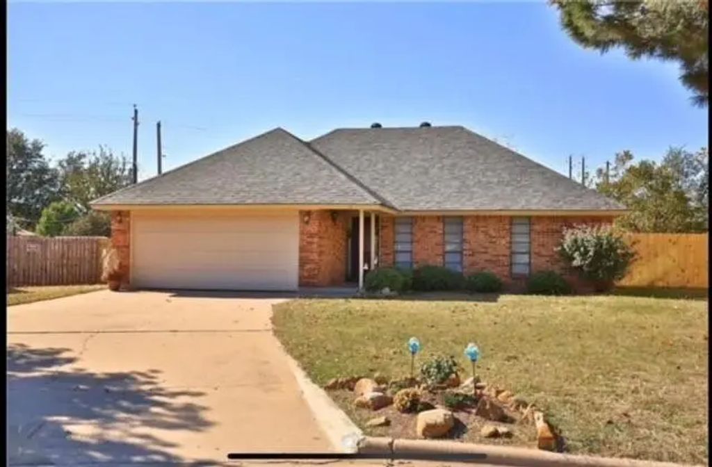 18 Queen Anns Lace, Abilene