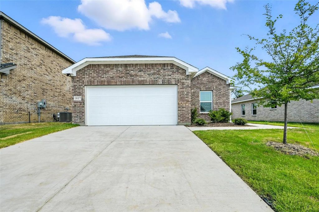 1817 Aleia Cove, Sherman