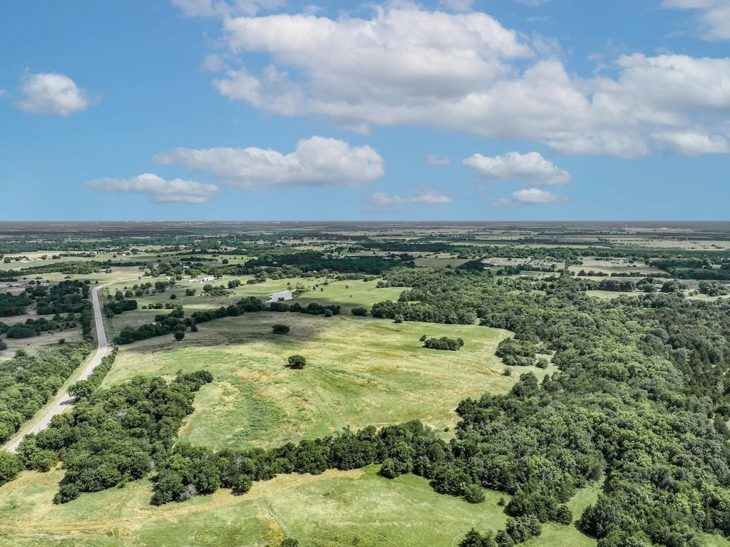 Fm 903 Highway, Celeste