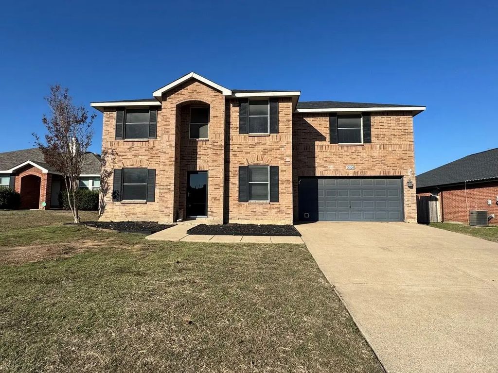 2024 Brazos Court, Grand Prairie
