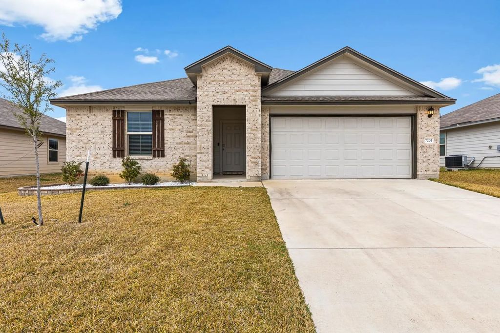 7201 Llano Drive, China Spring