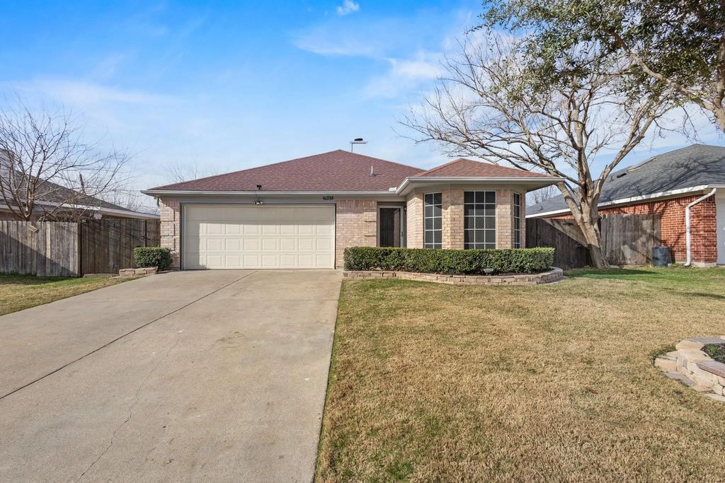 6318 Brookbriar Court, Arlington