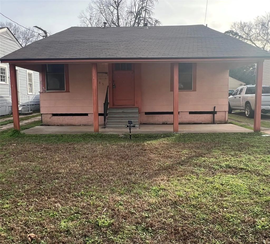 245 E Elmwood Street, Shreveport