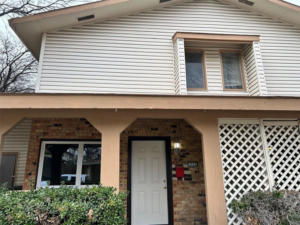 711 Ticonderoga Drive, Garland