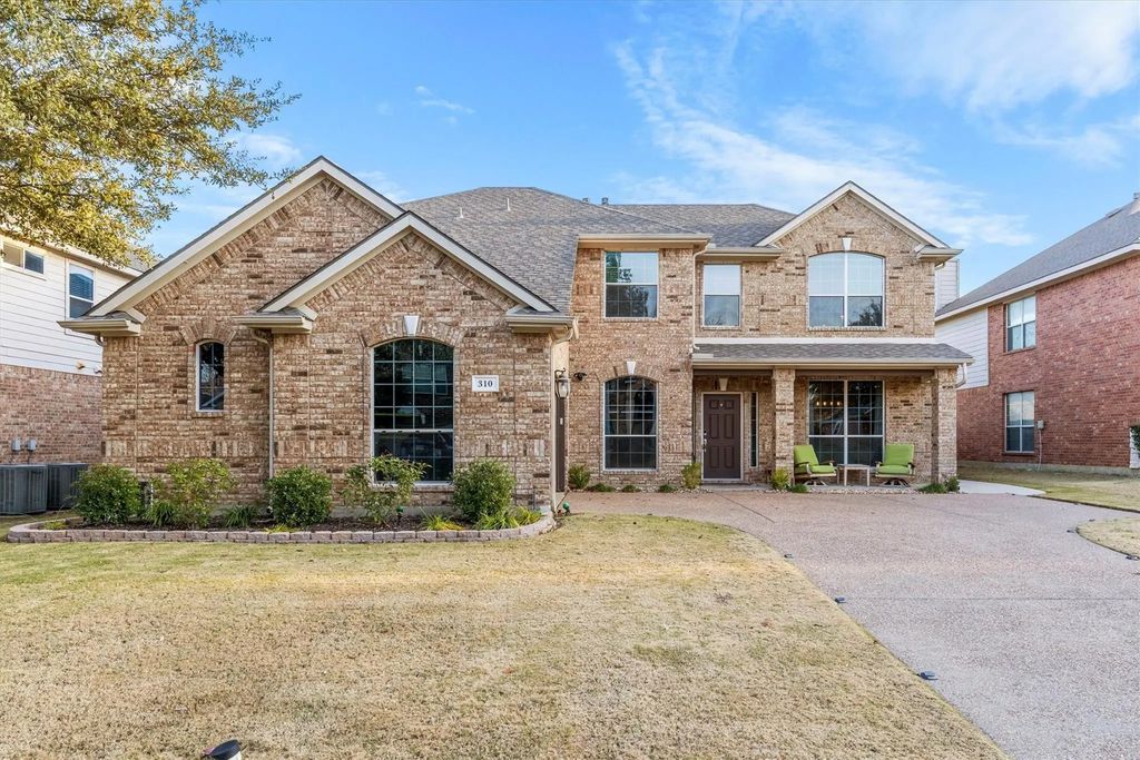 310 Dover Heights Trail, Mansfield