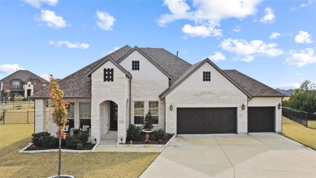 2816 Monument Court, Heath
