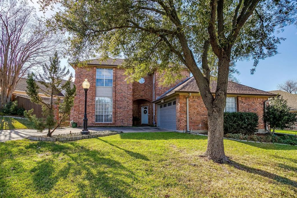 3913 Willow Way Road, Fort Worth