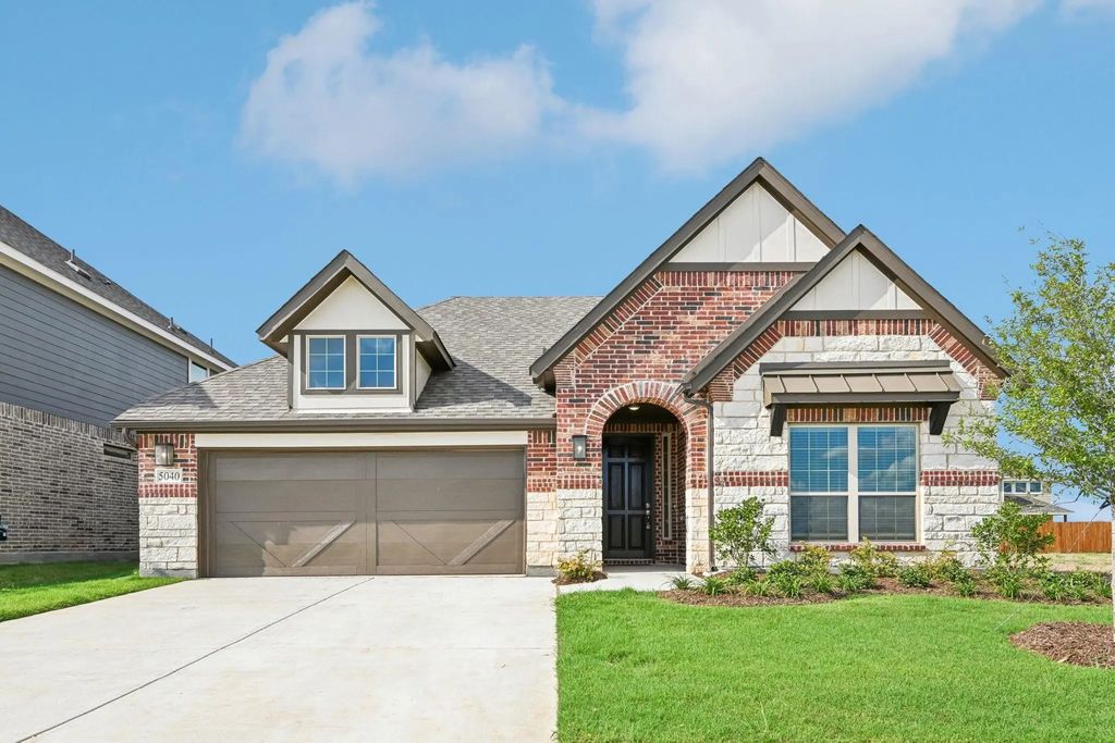 5040 Water Lily Lane, Fort Worth