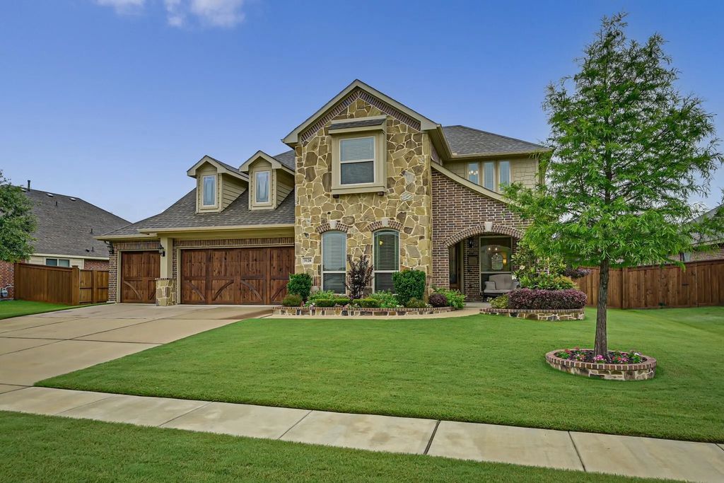 3120 Pampa, Grand Prairie