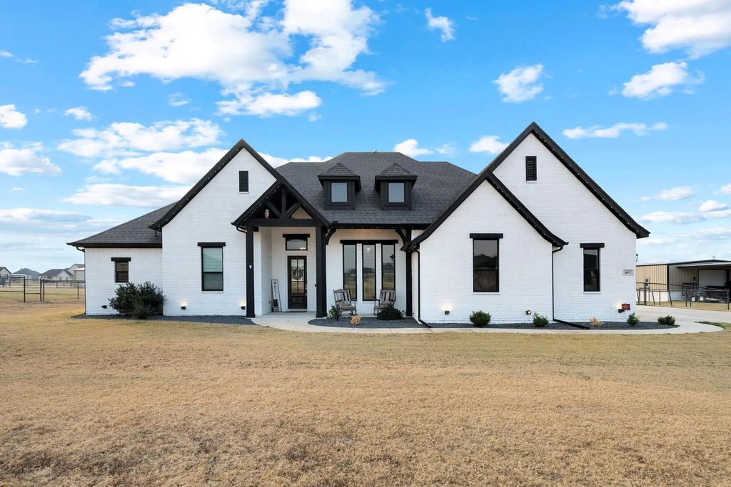 405 Venadito Drive, Godley