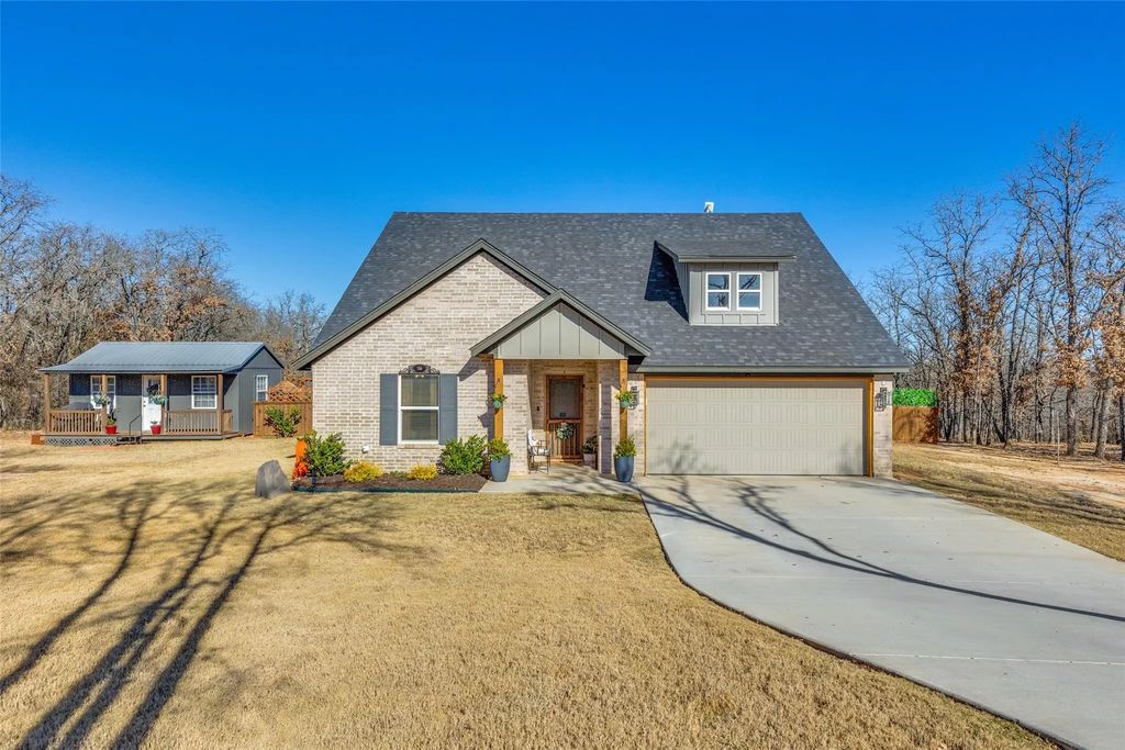 116 Monarch Lane, Poolville