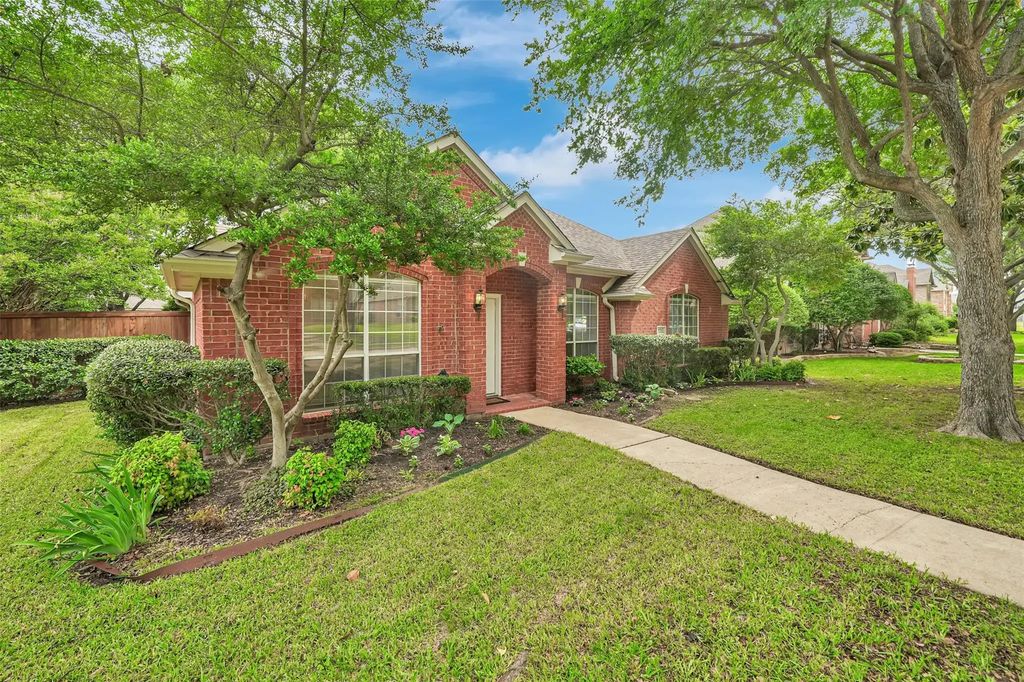 4317 Crown Ridge Drive, Plano