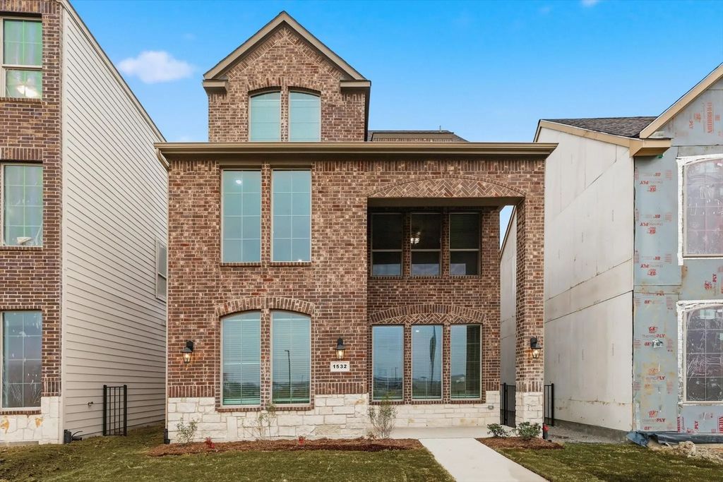 1532 Lake District Drive, Allen