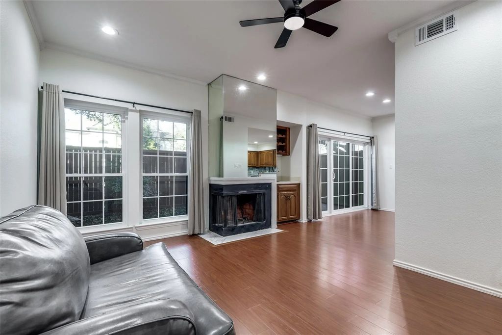 5100 Verde Valley 179 Building 116, Dallas