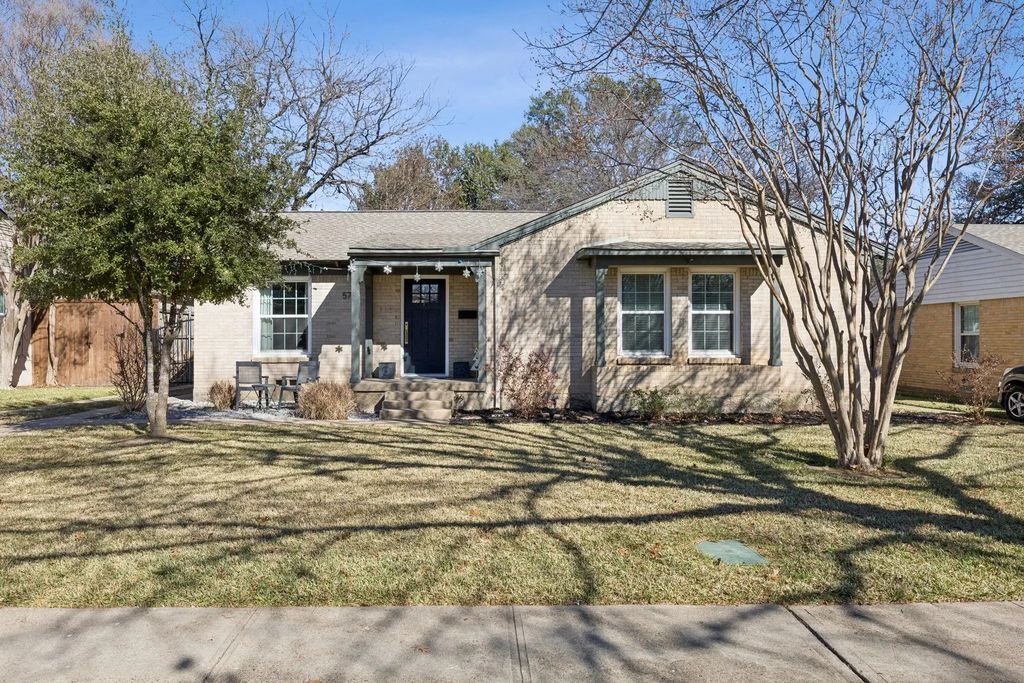 576 Brookhurst Drive, Dallas