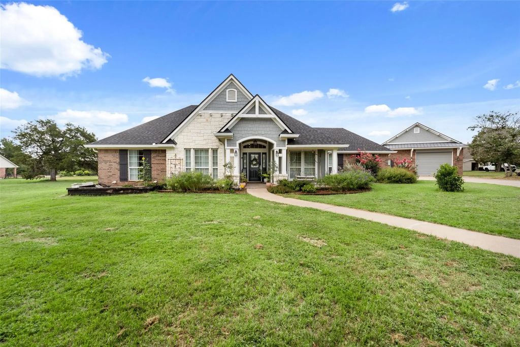 306 Kash Derrick Drive, China Spring