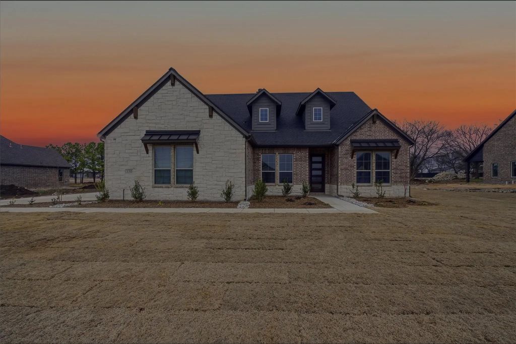 330 Cobb Road, Leonard