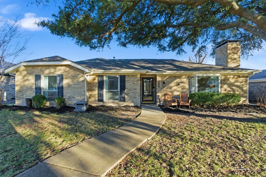 3609 Wellington Place, Plano