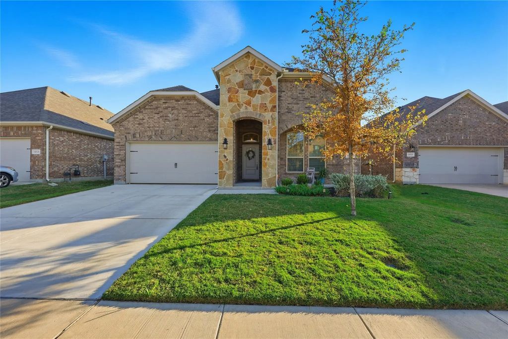 11024 Gold Pan Trail, Aubrey