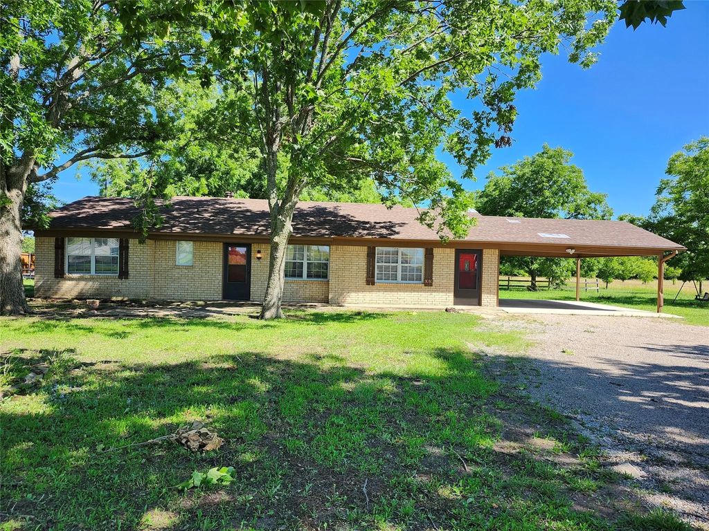 1010 E Fm 902, Howe