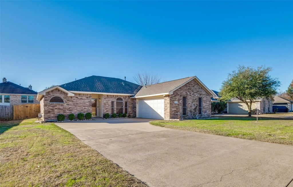 462 Tranquility Lane, Cedar Hill